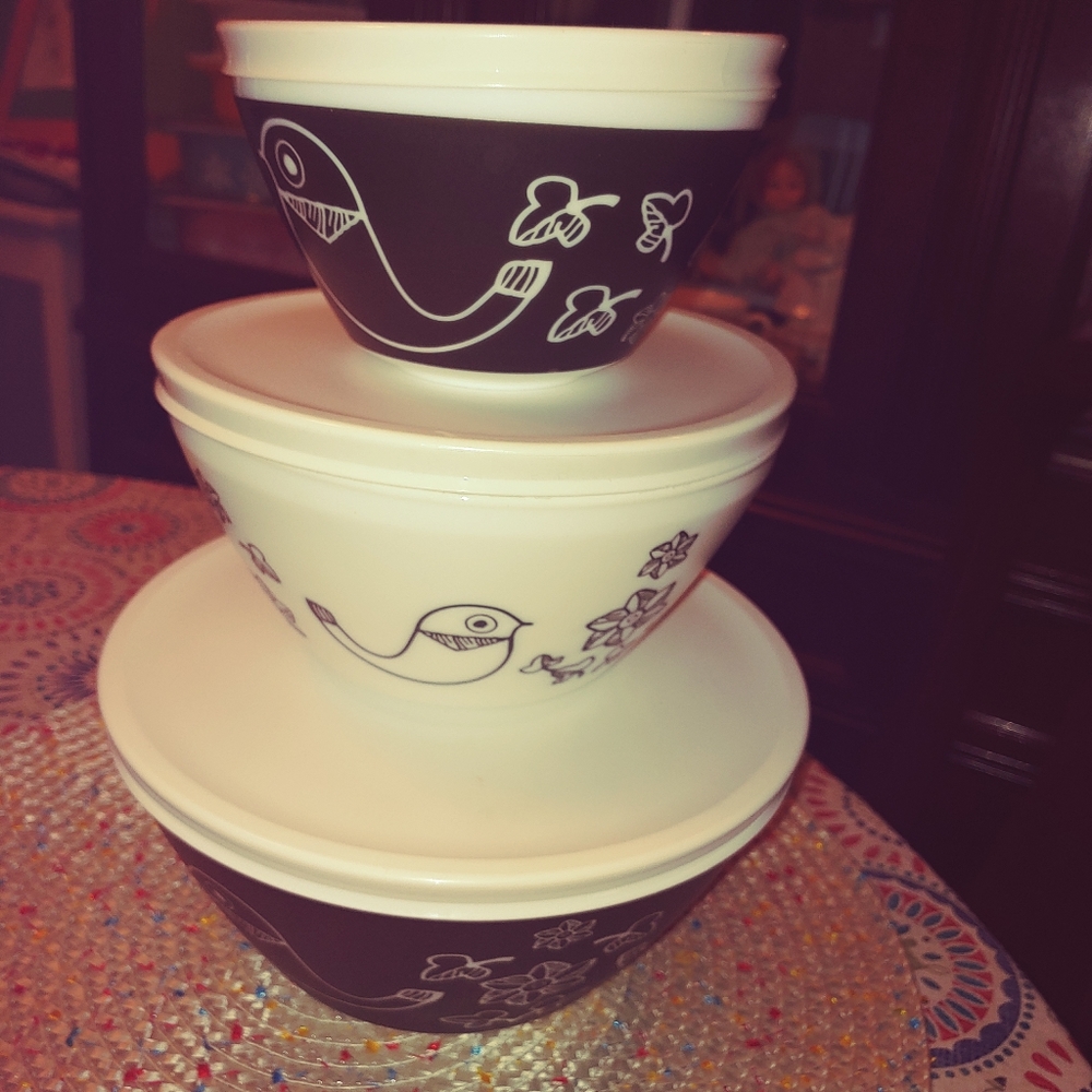 Vintage Charm Pyrex